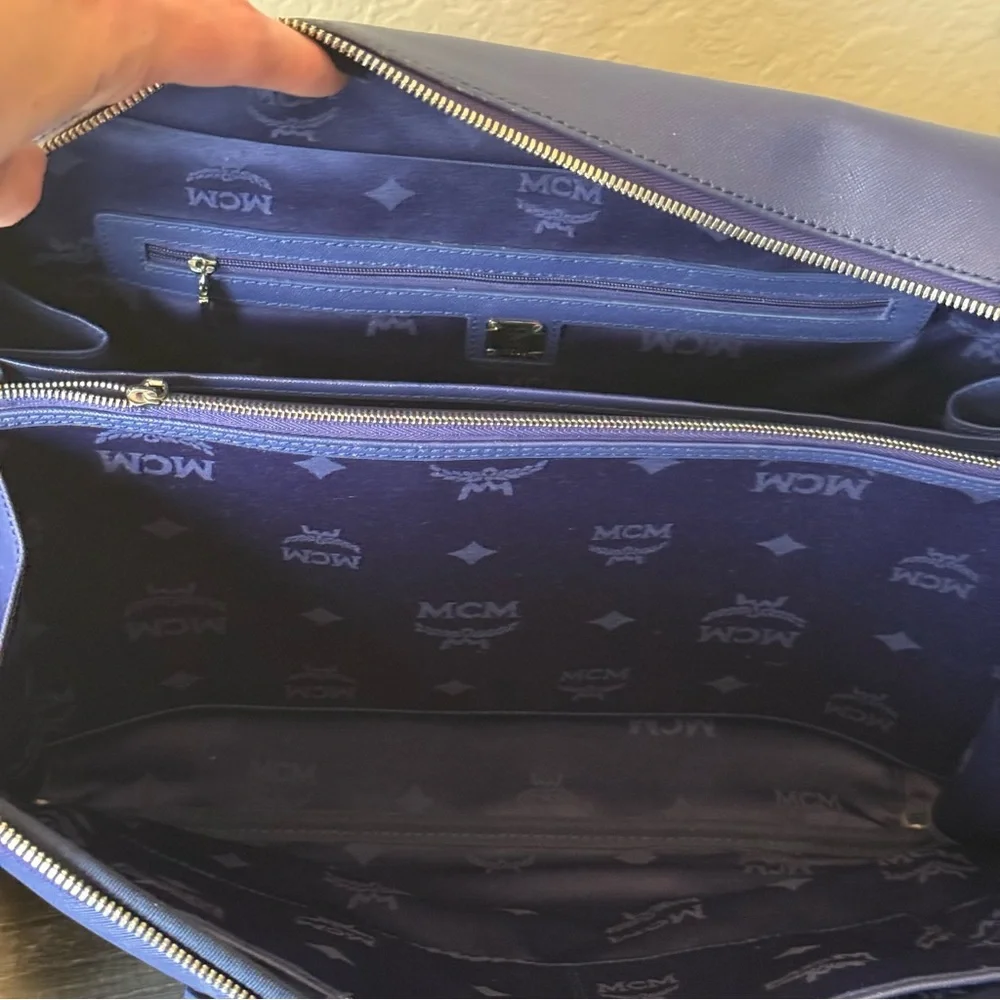 💎AUTHENTIC MCM LAPTOP/DOCUMENT BAG💎 - Picture 8 of 16